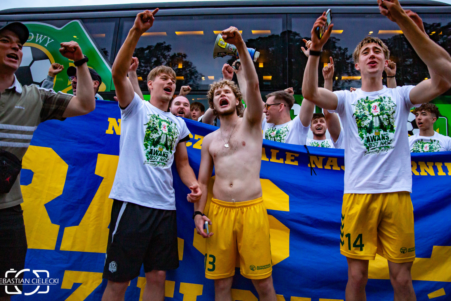 DERBY (7)